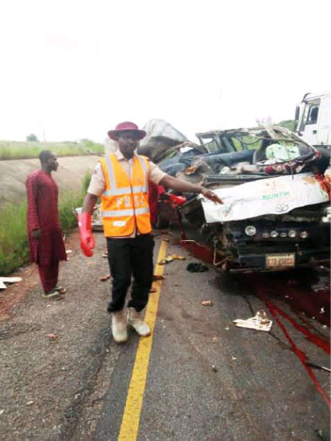 <em>NIGERIA: Fatal Crash: Nigerian lmmigration Officers Meet Tragic End on Return from Passing-Out-Parade Celebration</em>