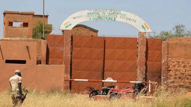 NIGER REPUBLIC: Prison Break as Jihadist Inmates Escape Heavily Fortified Niger Jail