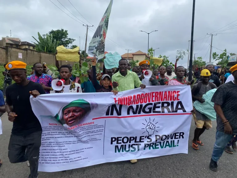 NIGERIA: Massive Nationwide Hunger Protests Erupt Across Nigeria